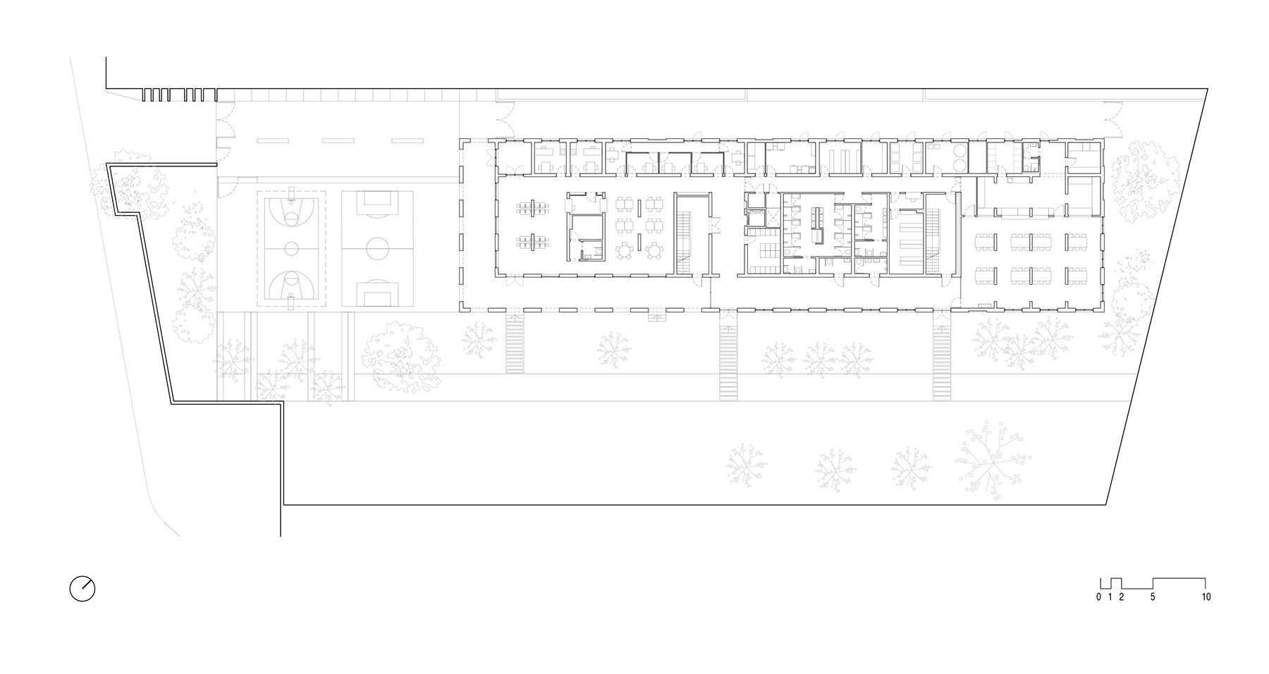 "Shelter for homeless women", Vivas Arquitectos (Spagna). Planimetria del piano terra.