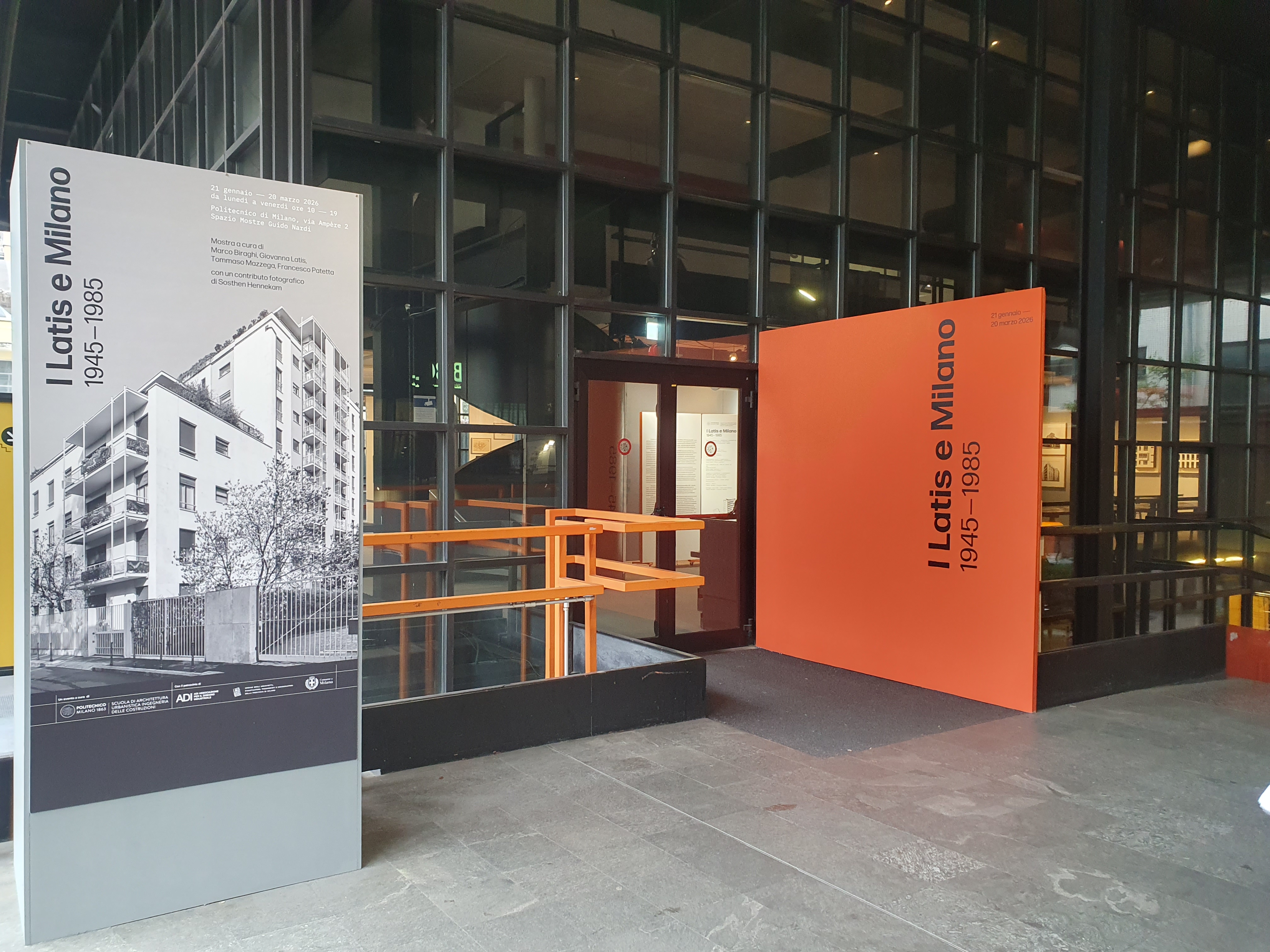 Allestimento mostra "I Latis e Milano 1945-1985", Politecnico di Milano