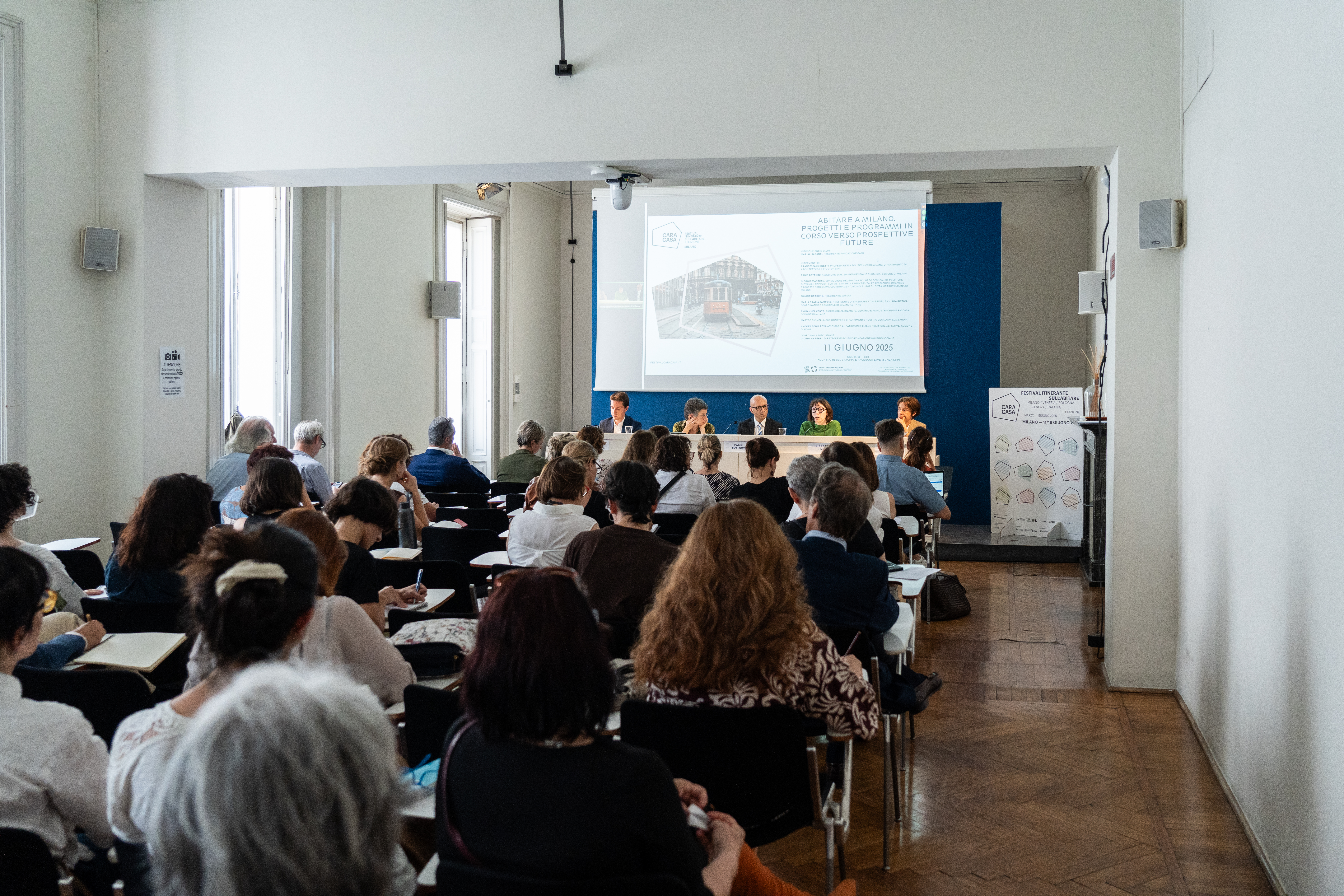 Cara Casa @ Milano. Incontro di apertura. Fotografia di Camilla Milani