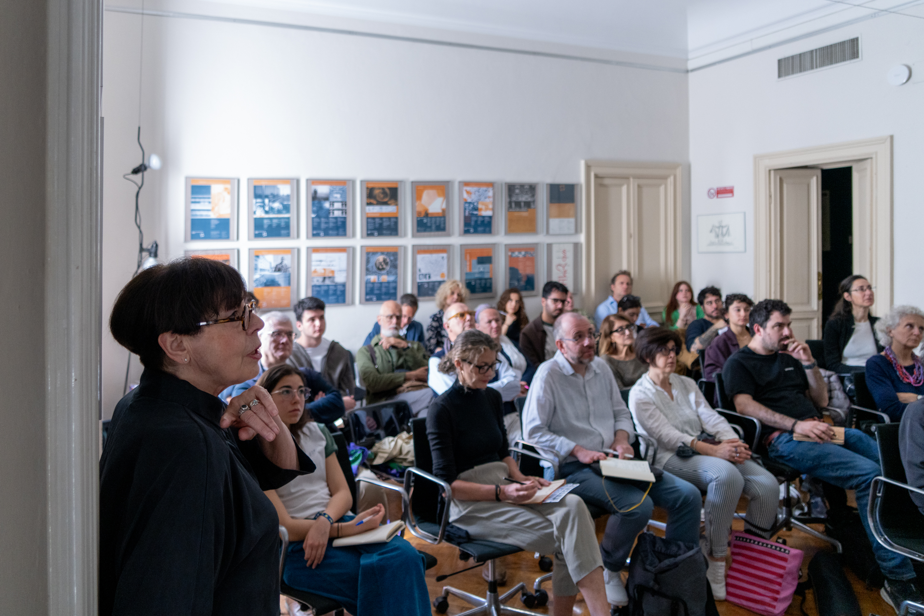Masterclass di Giovanna Calvenzi. Fotografia di Pietro Fanti